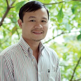 khách hàng đã ma tấm lợp lấy sáng